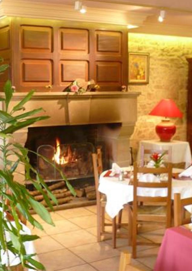 Le Petit Sale Hotel Saint-Just-le-Martel Kültér fotó